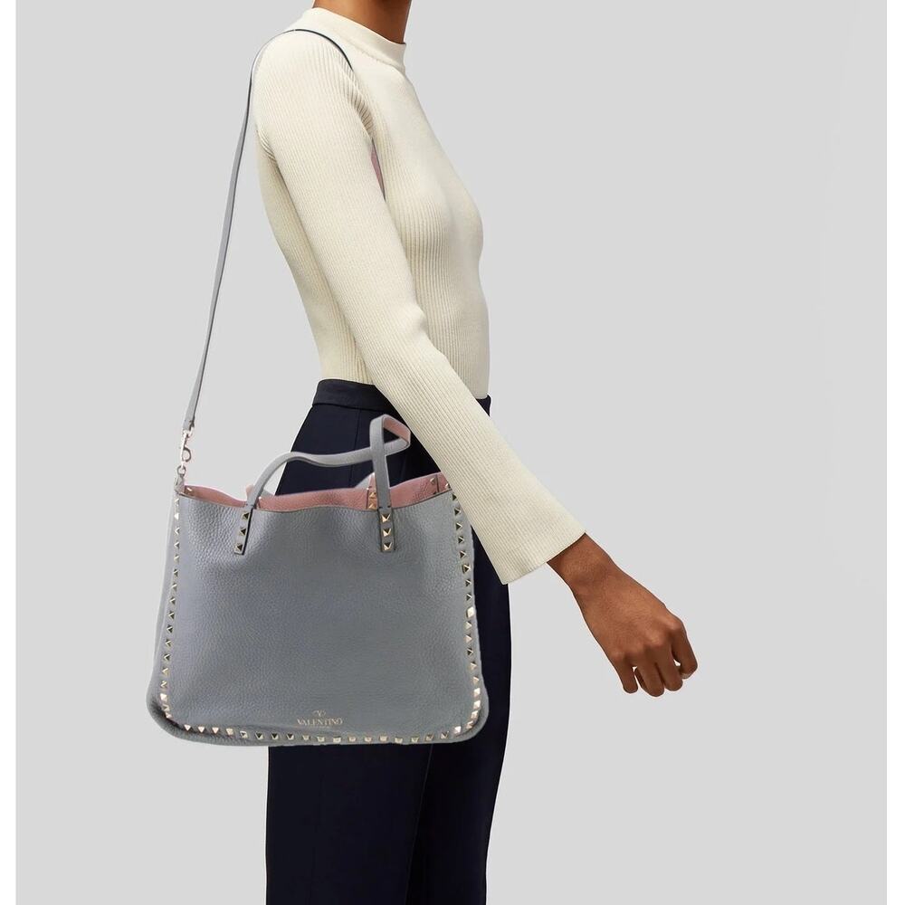 Valentino large Rockstud trapeze tote - reversible pink and grey! - Picture 10 of 10